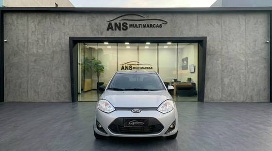 FORD FIESTA 1.6 MPI HATCH 8V FLEX 4P MANUAL FORD FIESTA 1.6 MPI HATCH 8V FLEX 4P MANUAL